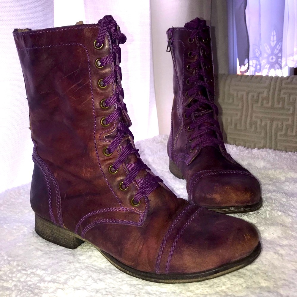 STEVE MADDEN DISTRESSED LEATHER BOOTS